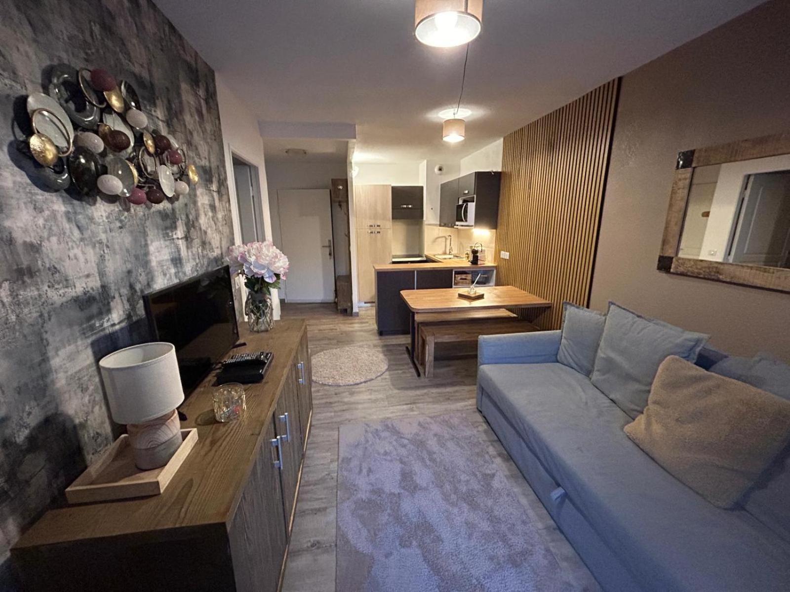 Superbe Appartement Avec Piscine Et Garage Peone ภายนอก รูปภาพ